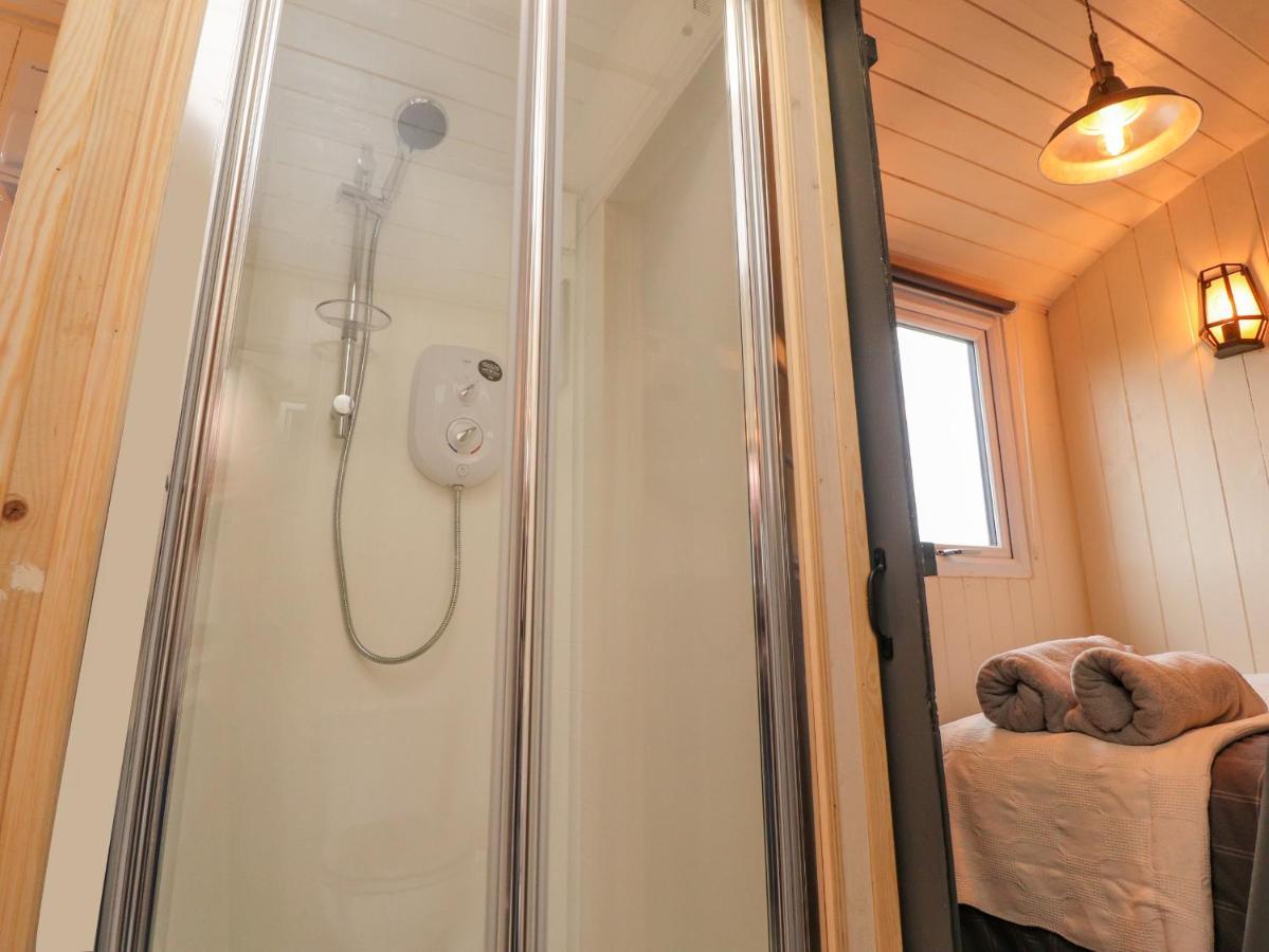 Hillcrest Shepherds Hut Preston  Exteriör bild